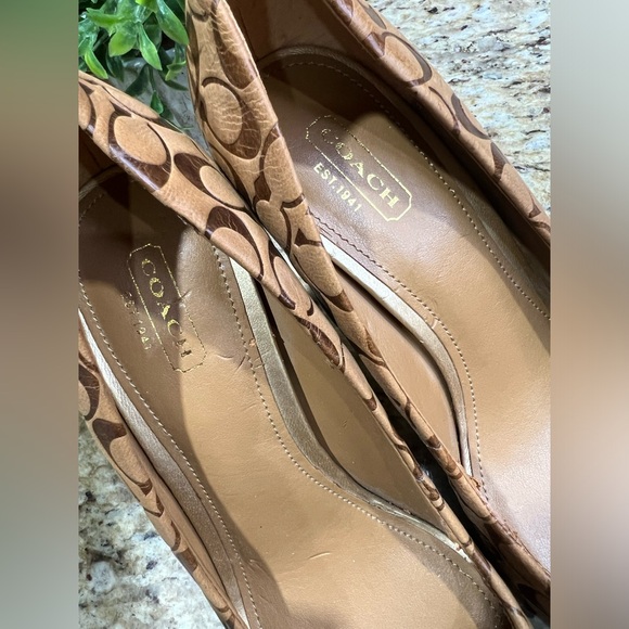 COACH Luca Brown Tan Leather Pointed Toe Pumps 9B - Picture 4 of 10